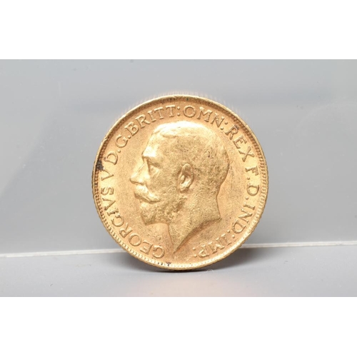 247 - A GEORGE V SOVEREIGN, 1913, 8g (Est. plus 20% premium)