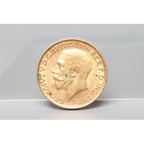 249 - A GEORGE V SOVEREIGN, 1913, 8g (Est. plus 20% premium)