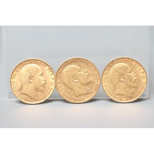 251 - THREE EDWARD VII HALF SOVEREIGNS, 1906, 1909 and 1910, 11.9g total (Est. plus 20% premium)