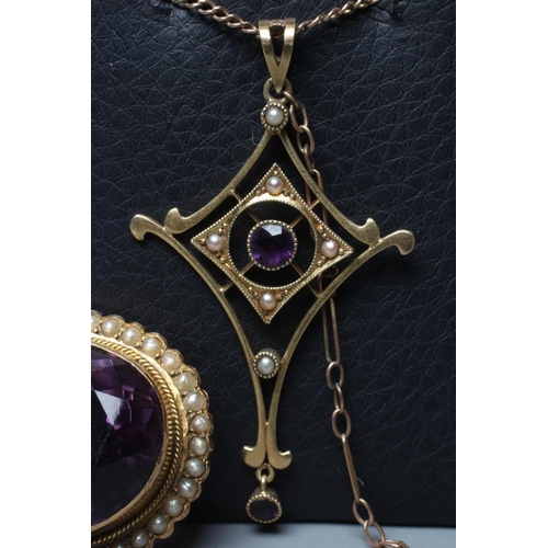 360 - AN EDWARDIAN AMETHYST AND SEED PEARL PENDANT, stamped 15CT, of stylised lozenge form, on a chain nec... 