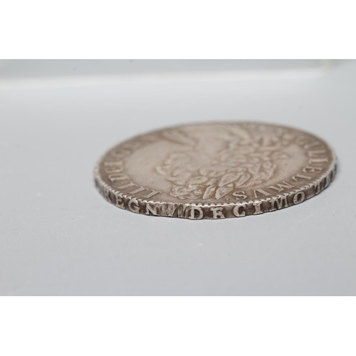 224 - A WILLIAM III HALF CROWN, 1700, 14.9g (Est. plus 24% premium inc. VAT)