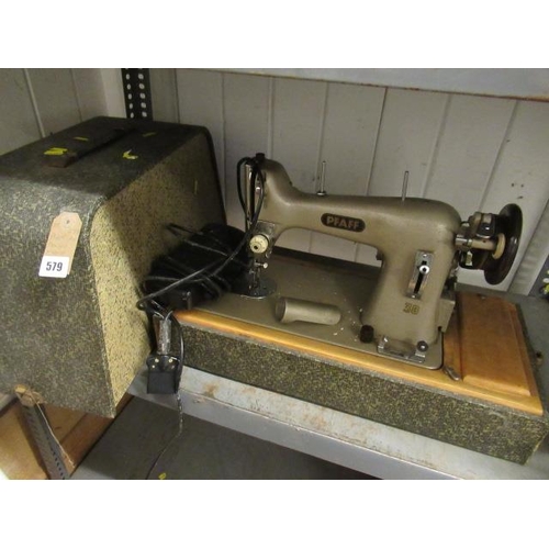 579 - PFAFF 30 SEWING MACHINE