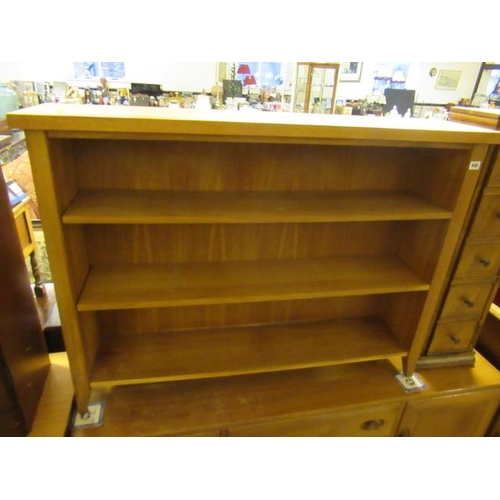 940 - BOOKCASE