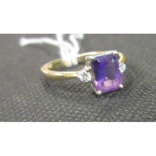 226 - 9CT GOLD AND AMETHYST RING 2.8g GROSS