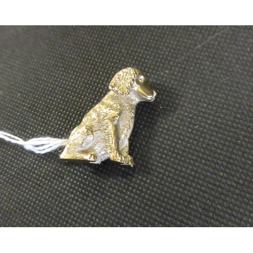 234 - 9CT GOLD DOG BROOCH 9.4g