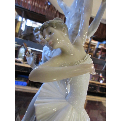 303 - LLADRO BALLERINA TABLE LAMP