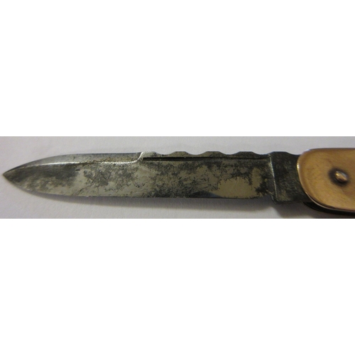 122 - A LATE VICTORIAN 9CT GOLD CASED PEN KNIFE by William Turner & Co., Chester 1901, with two hinged ste... 