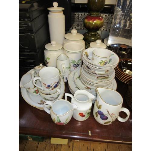 301 - QUANTITY OF CERAMIC KITCHEN WARE INCLUDING ROYAL WORCESTER EVESHAM PATTERN