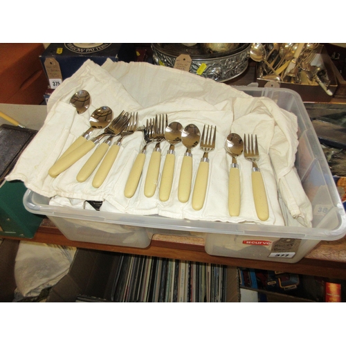 377 - BOX OF CUTLERY