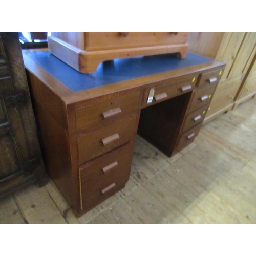 864 - TWIN PEDESTAL DESK