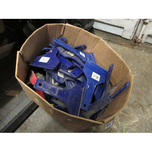 532 - BOX OF ICE SCRAPERS