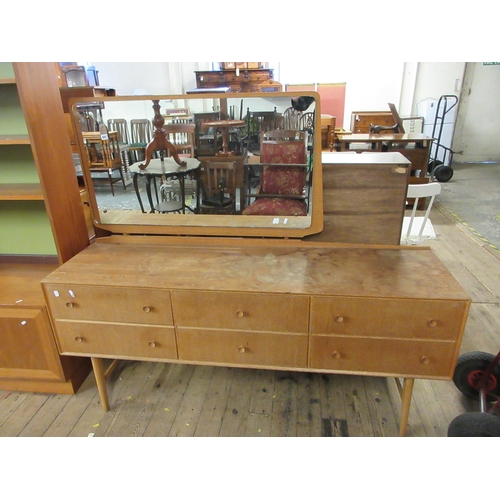 802 - 1960S MEREDEW DRESSING CHEST WITH MIRROR