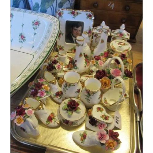 228 - TRAY OF ROYAL ALBERT OLD COUNTRY ROSES CHINA ORNAMENTS