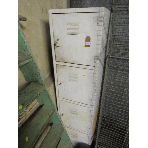 513 - METAL FOUR LOCKER UNIT