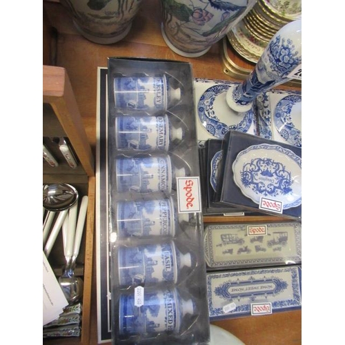 235 - QUANTITY OF BLUE AND WHITE SPODE CERAMICS