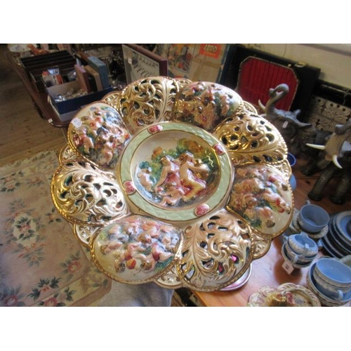 327 - QUANTITY OF VINTAGE CERAMICS, PLATES AND PLAQUES