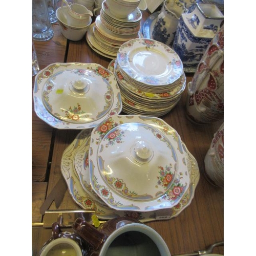 160 - QUANTITY OF ALFRED MEAKIN DINNER WARE