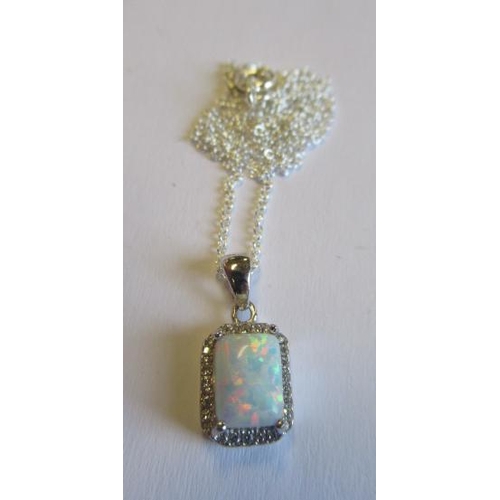 182 - OPAL SET SILVER PENDANT ON SILVER CHAIN