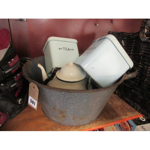 501 - QUANTITY OF VINTAGE ENAMEL ITEMS