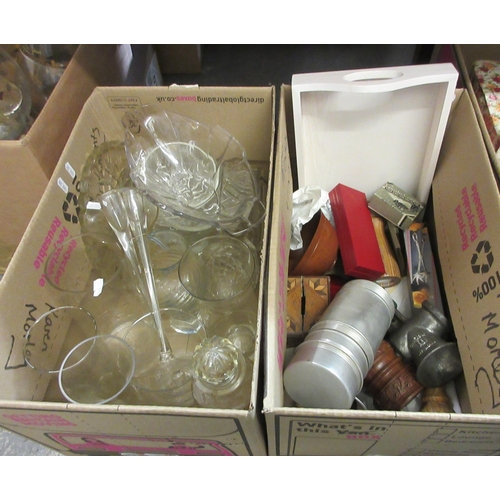 116 - BOX OF MISCELLANEOUS ITEMS