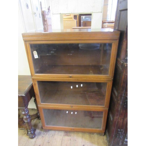 958 - LARGE THREE SECTION BOOKCASE