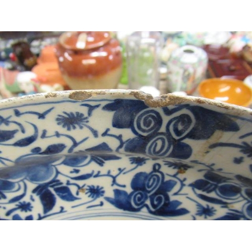 68 - DUTCH DELFT CHARGER