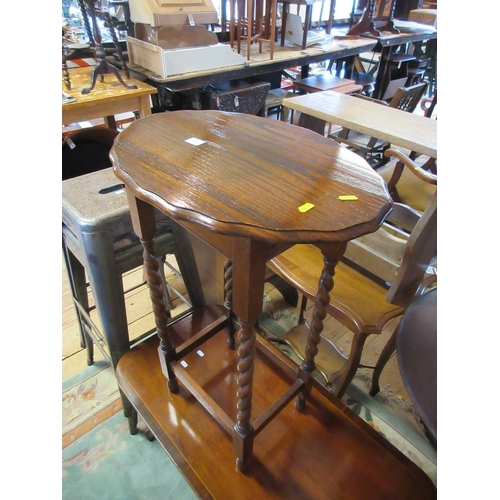 856A - BARLEY TWIST OAK OCCASIONAL TABLE