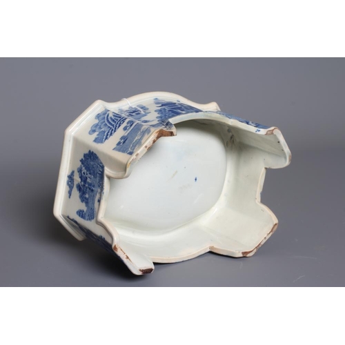 28 - A SPODE PEARLWARE FOREST LANDSCAPE PATTERN DOG BOWL, early 19th century, of canted oblong form on br... 