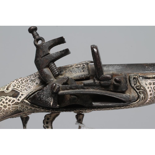 365 - A TURKISH FLINTLOCK PISTOL, early 19th century, with 13 1/4