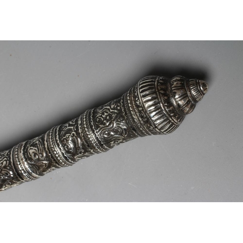 381 - AN INDIAN LONG DAGGER, the 12 1/2