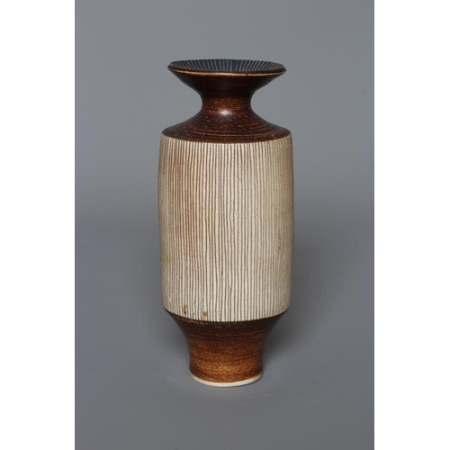 74 - DAME LUCIE RIE DBE (1902-1995) A PORCELAIN VASE of cylindrical section with waisted neck and flared ... 