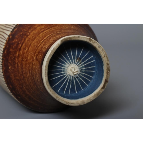 74 - DAME LUCIE RIE DBE (1902-1995) A PORCELAIN VASE of cylindrical section with waisted neck and flared ... 