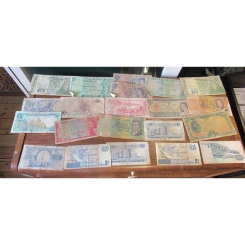 852 - WORLD BANK NOTES INCLUDING US DOLLARS