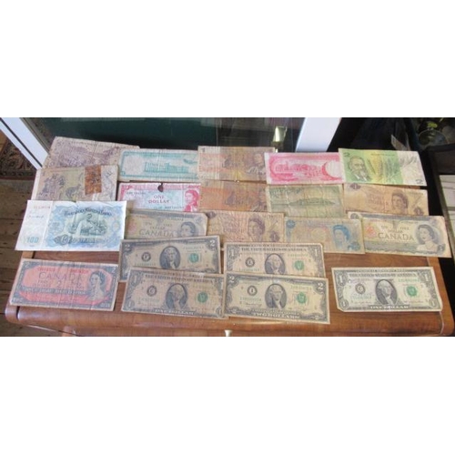 852 - WORLD BANK NOTES INCLUDING US DOLLARS