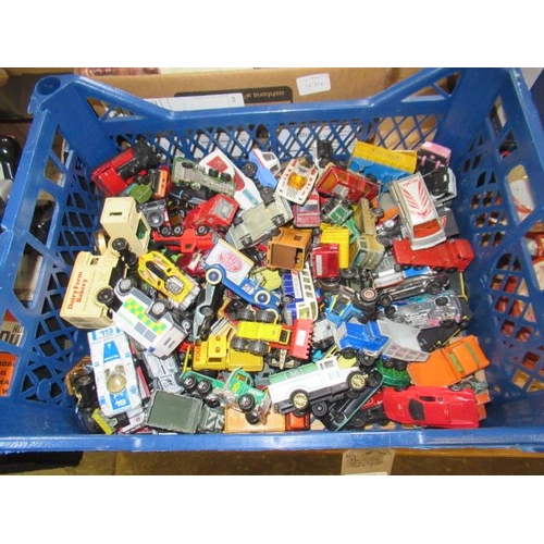 476 - BOX OF DIECAST CARS