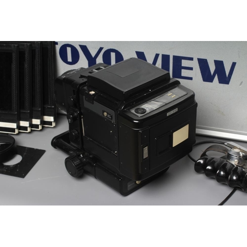 484 - A FUJI PROFESSIONAL 6X8 CAMERA with EBC Fujinon 180mm 1:5.6 180 lens and metal carrying case (Est. p... 