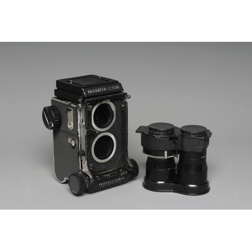 487 - A MAMIYA C220 CAMERA with Mamiya-Sekor 1:4.5 f=18cm dual lens (Est. plus 24% premium inc. VAT)
