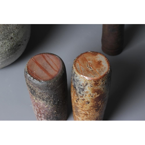 8 - A BIZEN STONEWARE TALL EWER, 9 1/2