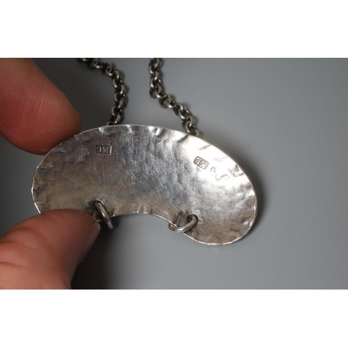 164 - A SCOTTISH PROVINCIAL SILVER MADEIRA LABEL by Edward Livingstone (initials stamped twice), Dundee c.... 