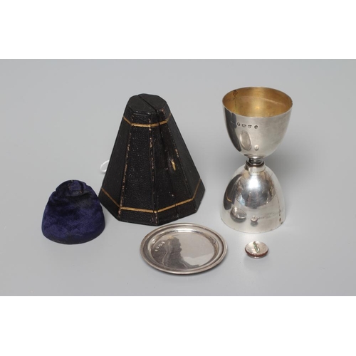 174 - A VICTORIAN SILVER TRAVELLING COMMUNION SET by Hilliard & Thomason, Birmingham 1876, the plain U bow... 