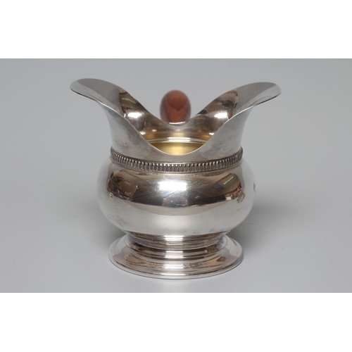 181 - AN ELIZABETH II SILVER BRANDY WARMER by Mappin & Webb, Birmingham 1987, of squat globular form with ... 