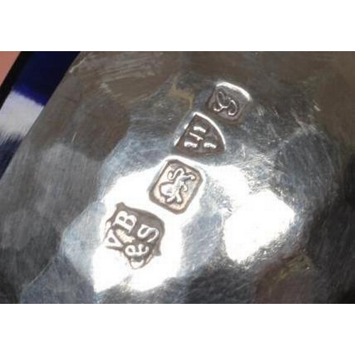 187 - A PAIR OF EDWARDIAN SILVER NOVELTY GOLF BALL SALTS by Vale Brothers & Sermon, Chester 1907, with thr... 