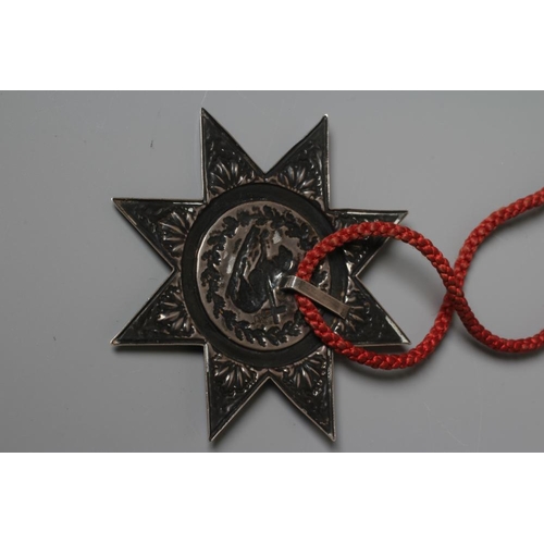 134 - A WILLIAM IV KNIGHTS TEMPLAR SILVER BADGE by James Dixon & Son, Sheffield 1837, the eight point star... 