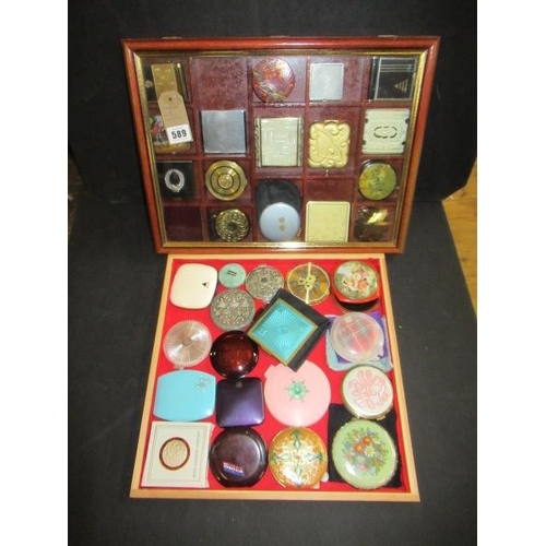 COLLECTION OF VINTAGE COMPACTS