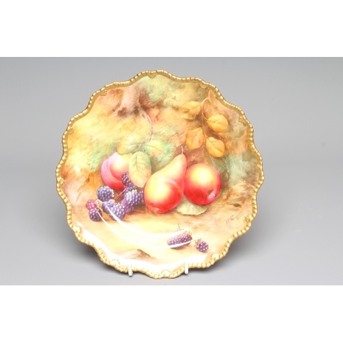 44 - A ROYAL WORCESTER CABINET PLATE, 1929, of shaped circular form with gilt highlighted gadrooned rim, ... 