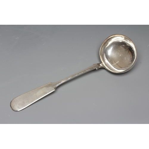 138 - A RUSSIAN FIDDLE PATTERN SOUP LADLE by Anatoly Apollonovich Artsybashev, c.1912, 84 Zlotnik standard... 