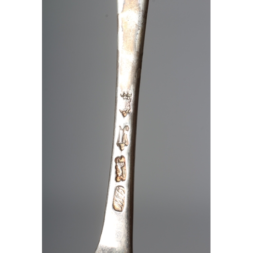 141 - A GEORGE III SILVER SHELL BACK MOTE SPOON by James Wilkes, maker's mark stamped twice only, with arr... 