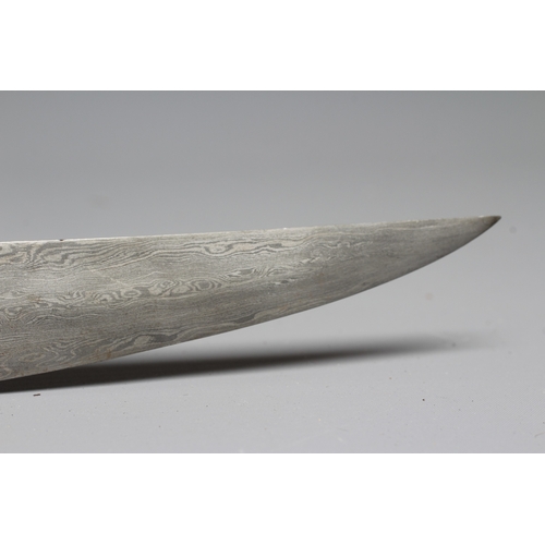 353 - AN INDIAN KHANJAR DAGGER, the 11 1/4