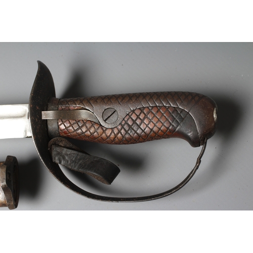 355 - A JAPANESE TYPE 32 OFFICER'S SWORD, the 32