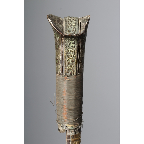 409 - A TURKISH YATAGAN, 19th century, with 28 1/4